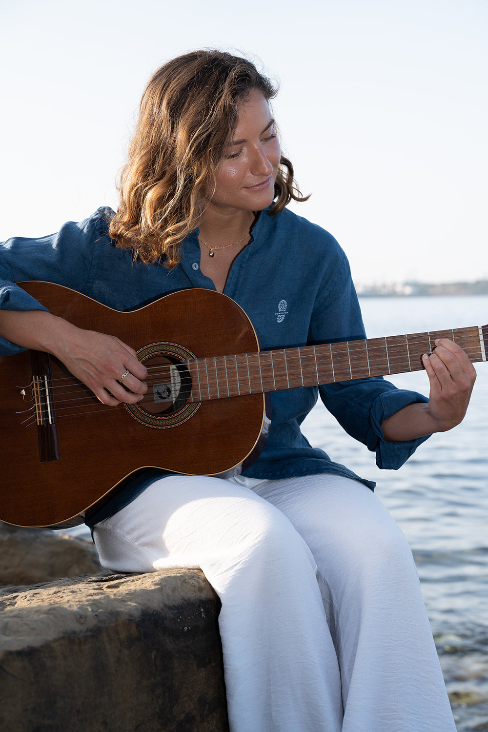 CAMISA LINO BOHEMIUS AZUL MARINO