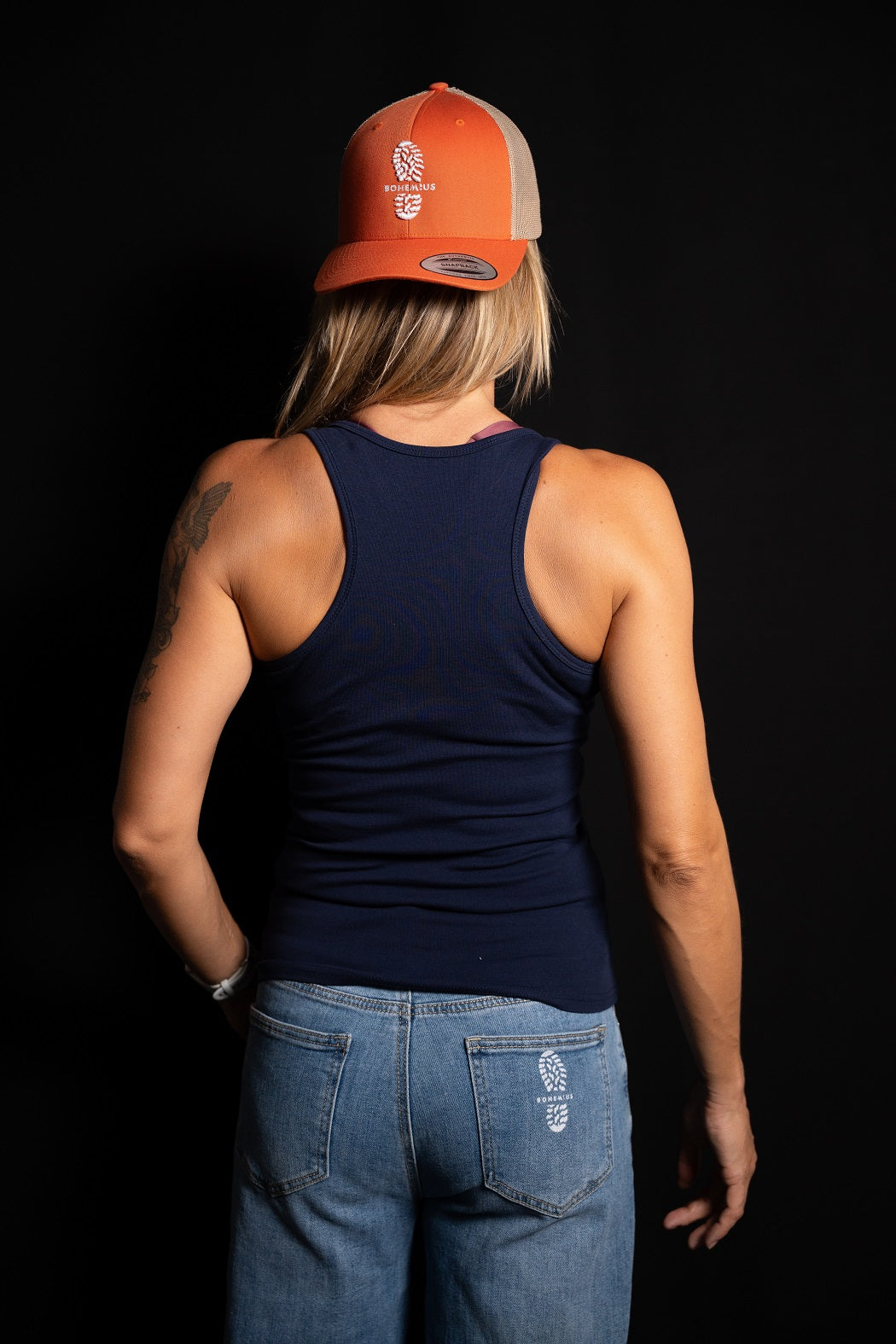 CAMISETA BOHEMIUS MENOS ES MAS