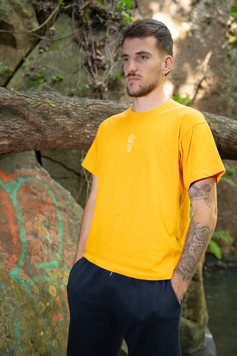 CAMISETA OVERSIZE AMARILLA Y  X QUE NO