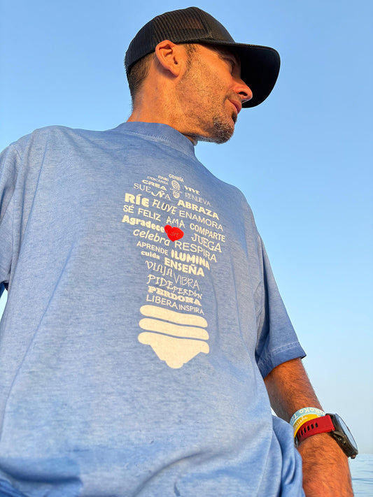 CAMISETA AZUL ILUMINA