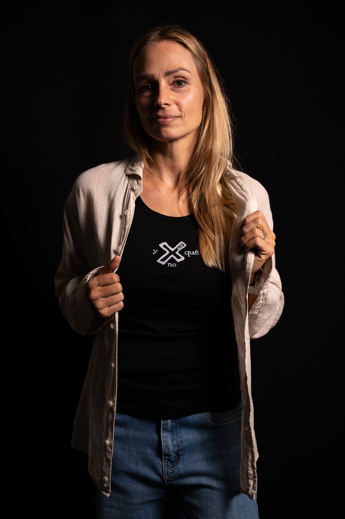 CAMISETA SIN MANGAS Y X QUE NO