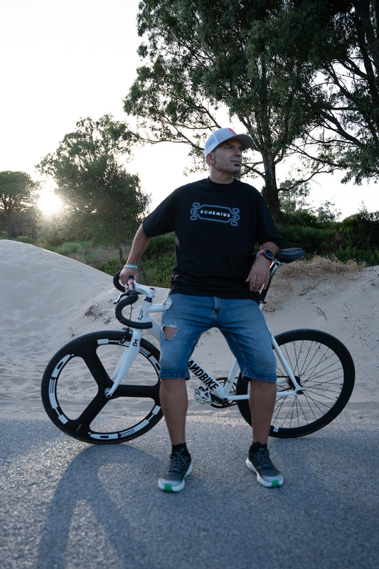 CAMISETA NEGRA LONGBOARD