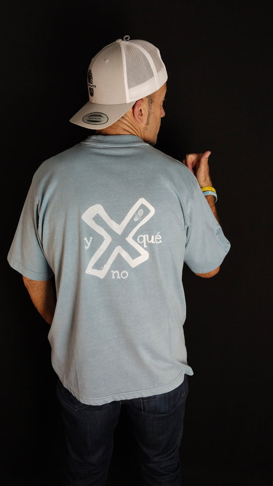 CAMISETA OVERSIZE AZUL Y X QUE NO