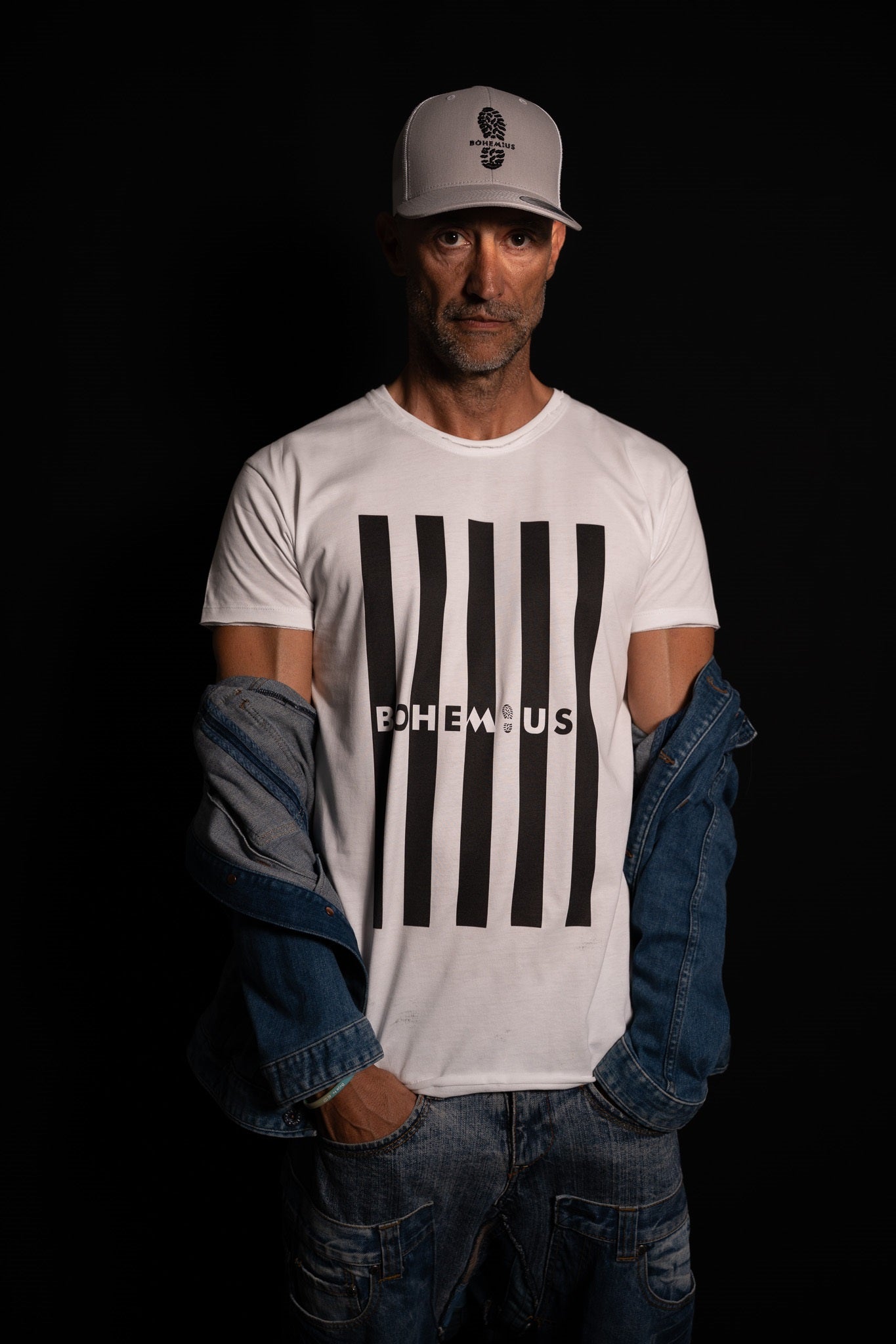 CAMISETA BOHEMIUS RAYAS  BLANCO/NEGRO