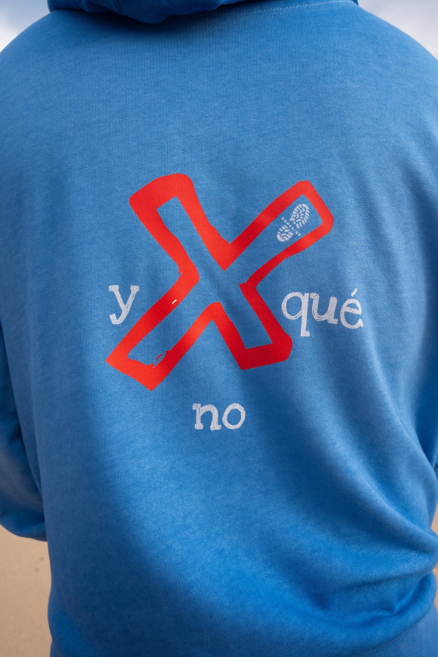 SUDADERA CON CAPUCHA  Y X QUE NO  AZUL